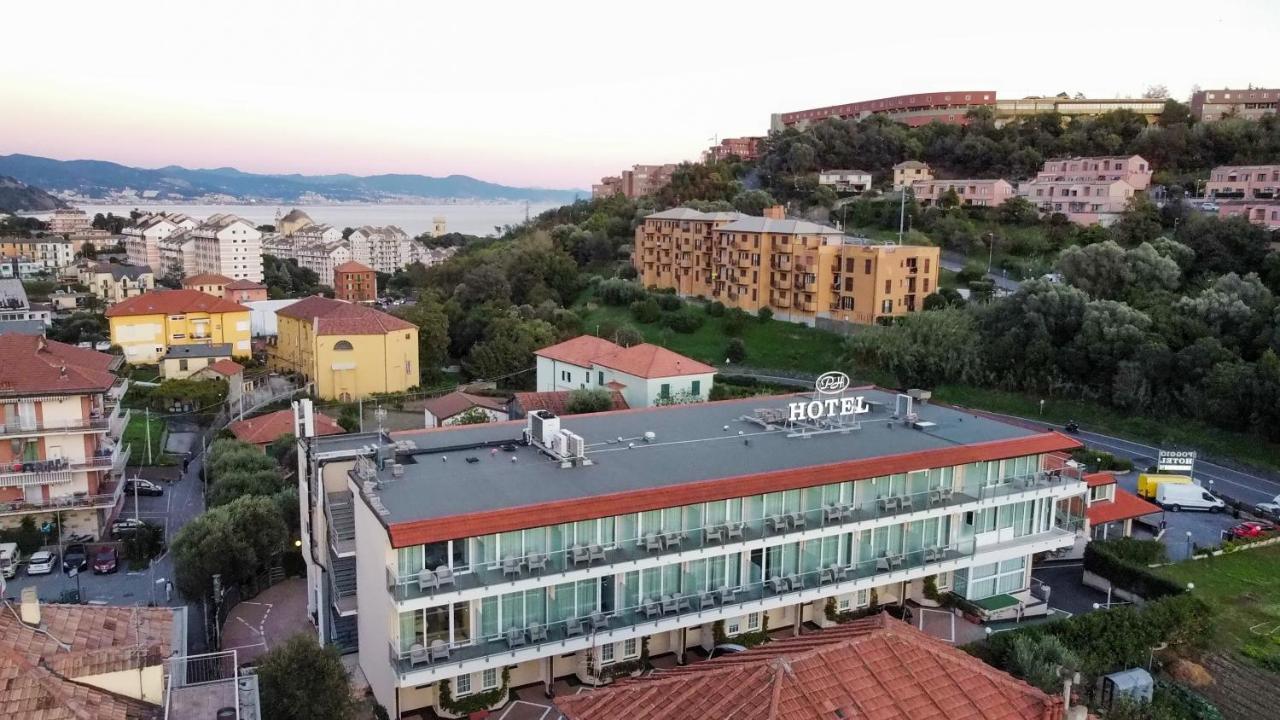 Poggio Hotel Arenzano Exterior photo
